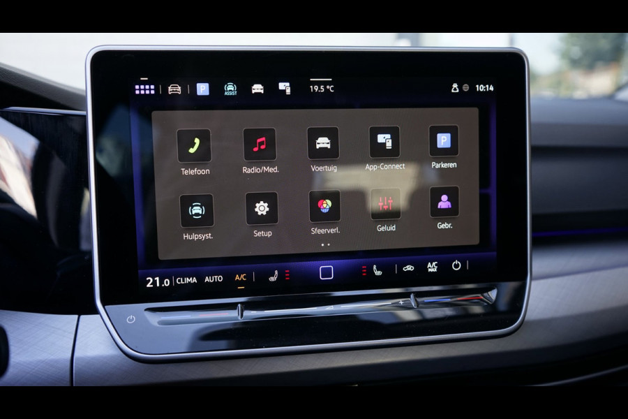 Volkswagen Golf VIII 8.5 1.5 eTSI AUTOMAAT|ACC|AMBIANCE|CARPLAY|FACELIFT|PDC