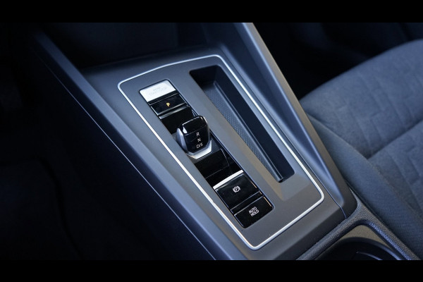 Volkswagen Golf VIII 8.5 1.5 eTSI AUTOMAAT|ACC|AMBIANCE|CARPLAY|FACELIFT|PDC