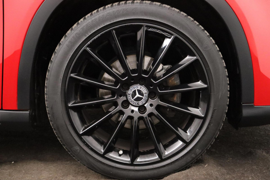 Mercedes-Benz GLA 200 Premium Plus AMG-Line (Dealer onderH, Navi, Camera, Climate Con, Parkeerhulp, Etc)
