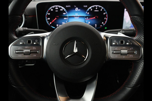 Mercedes-Benz A-Klasse 180 Business Solution AMG | Leder/alcantara | Stoelverwarming | Cruise control | Widescreen | Carplay | Climate control | Camera | Park assist |