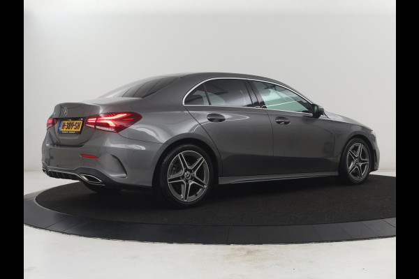 Mercedes-Benz A-Klasse 180 Business Solution AMG | Leder/alcantara | Stoelverwarming | Cruise control | Widescreen | Carplay | Climate control | Camera | Park assist |