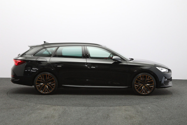CUPRA Leon Sportstourer 1.4 e-Hybrid VZ 245 PK Copper Edition PHEV, Memory, Stuur-Startknop, Winterpakket, Carplay, Camera