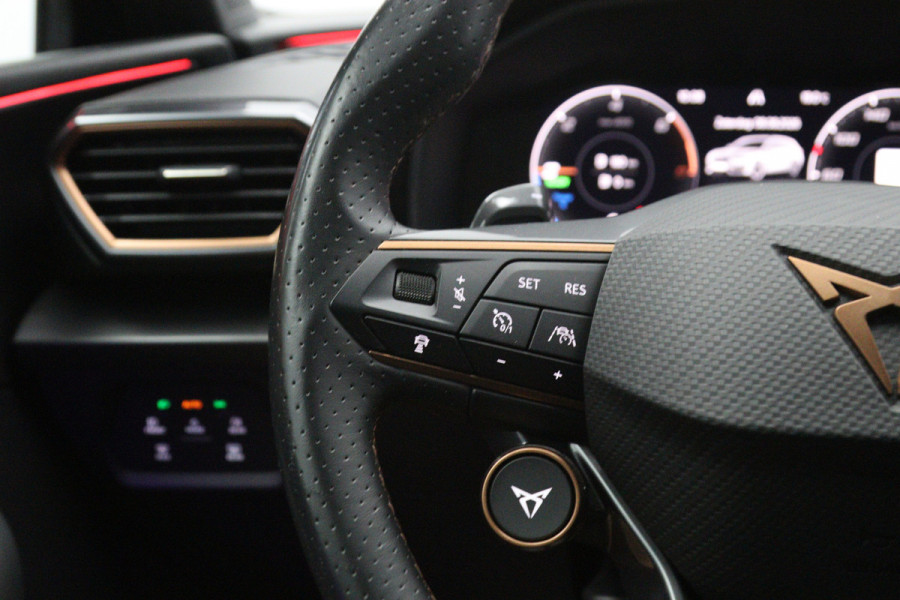 CUPRA Leon Sportstourer 1.4 e-Hybrid VZ 245 PK Copper Edition PHEV, Memory, Stuur-Startknop, Winterpakket, Carplay, Camera