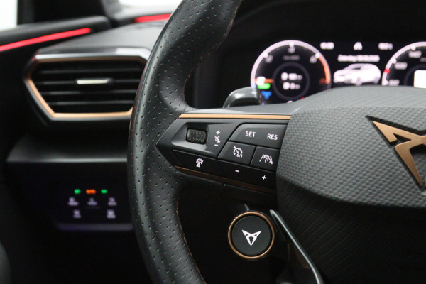 CUPRA Leon Sportstourer 1.4 e-Hybrid VZ 245 PK Copper Edition PHEV, Memory, Stuur-Startknop, Winterpakket, Carplay, Camera
