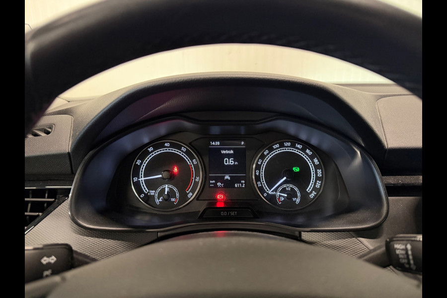 Škoda Kamiq 1.0 TSI Sport Business | ACC | CARPLAY | TREKHAAK | AUTOMAAT