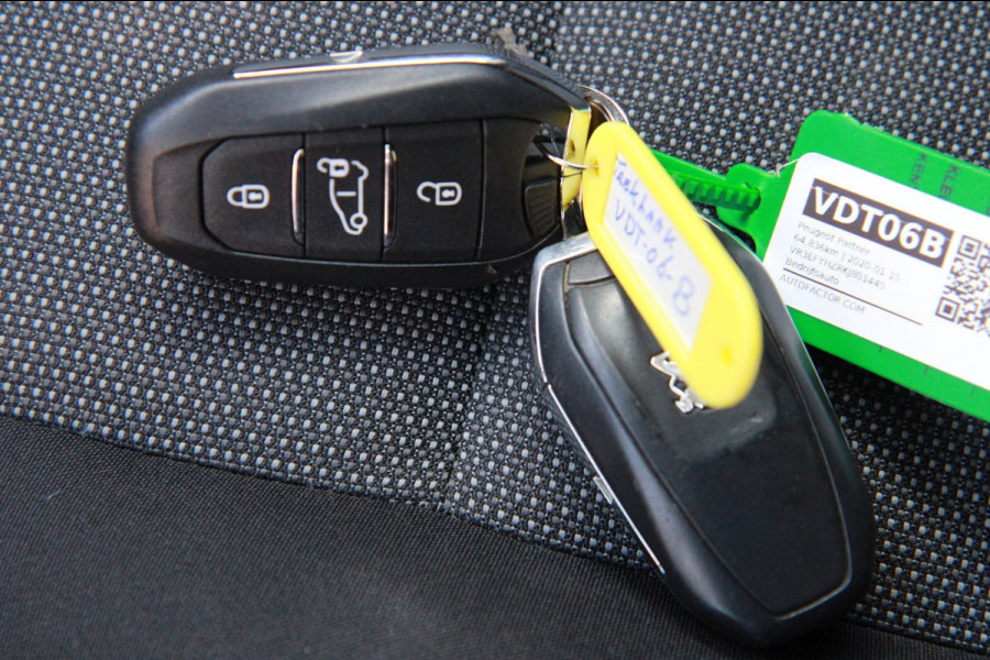 Peugeot Partner 1.5 BlueHDI Asphalt Long 131PK Automaat / BOM VOL opties!