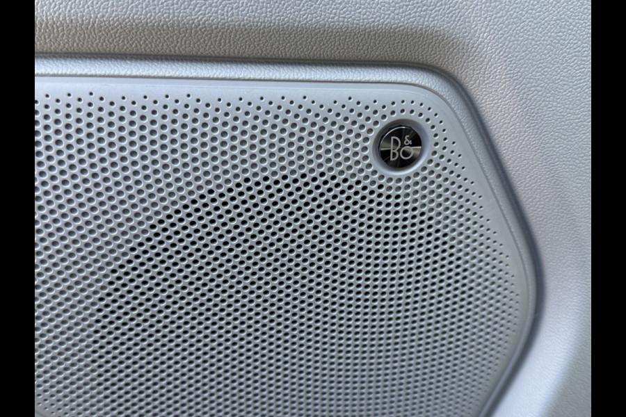 Ford E-Transit Cust. 340 L2H1 Sport 71 kWh | 360 Camera | B&O Audio | Elek. Verst. Stoelen | Direct leverbaar!