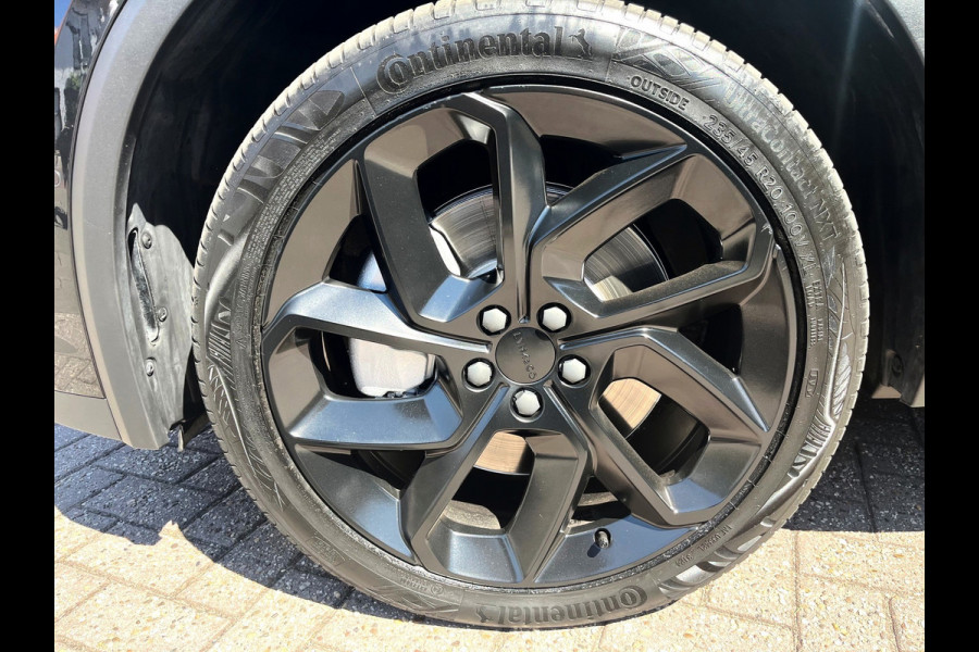 Lynk & Co 01 1.5 Black Edition Panorama, 1.800 kg trekgewicht