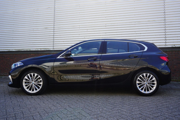 BMW 1-serie 118i Business Edition Luxury/Leer/1e Eigenaar/ CarPlay/LED.