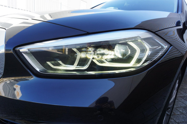 BMW 1-serie 118i Business Edition Luxury/Leer/1e Eigenaar/ CarPlay/LED.