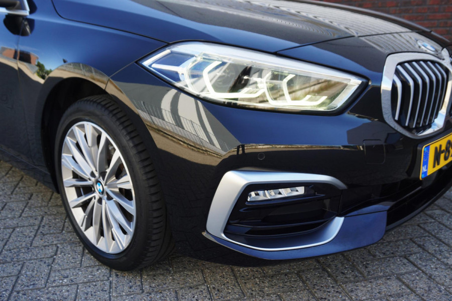 BMW 1-serie 118i Business Edition Luxury/Leer/1e Eigenaar/ CarPlay/LED.