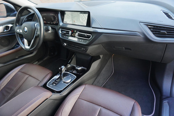 BMW 1-serie 118i Business Edition Luxury/Leer/1e Eigenaar/ CarPlay/LED.