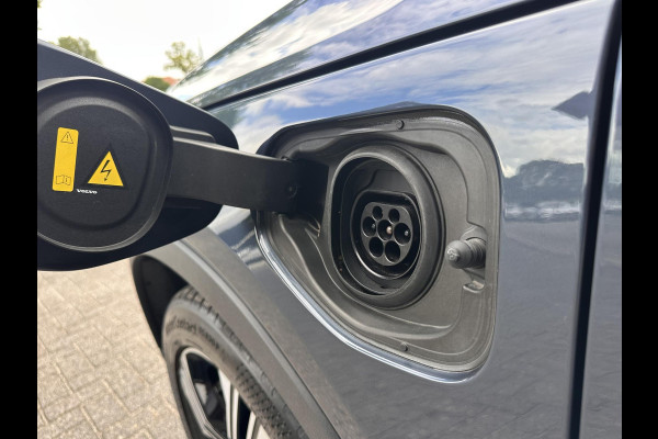 Volvo XC40 1.5 T4 Recharge Inscription | SOH: 92,2% |  Leder Amber | Adaptive Cruise Control | Full LED | Stoel- & Stuurverwarming |