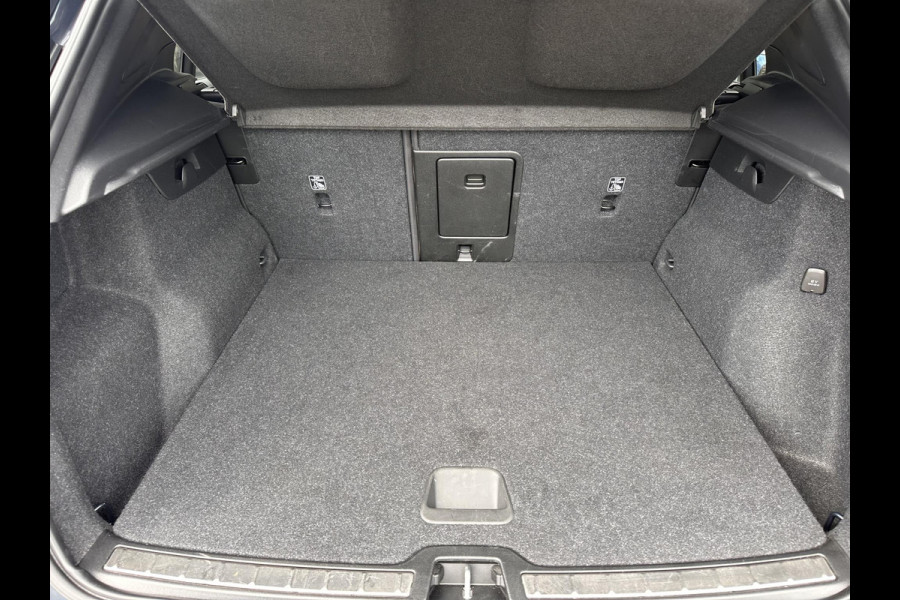 Volvo XC40 1.5 T4 Recharge Inscription | SOH: 92,2% |  Leder Amber | Adaptive Cruise Control | Full LED | Stoel- & Stuurverwarming |
