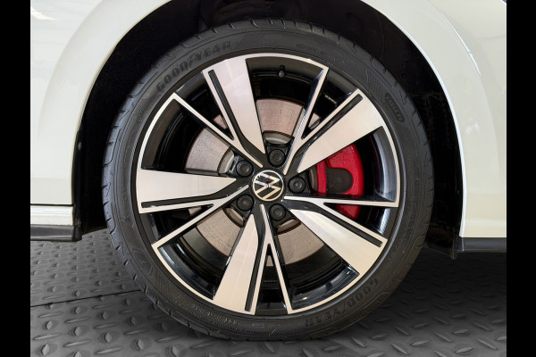 Volkswagen Golf 1.4 GTE 245PK BTW|Automaat|ACC|DCC|PDC|