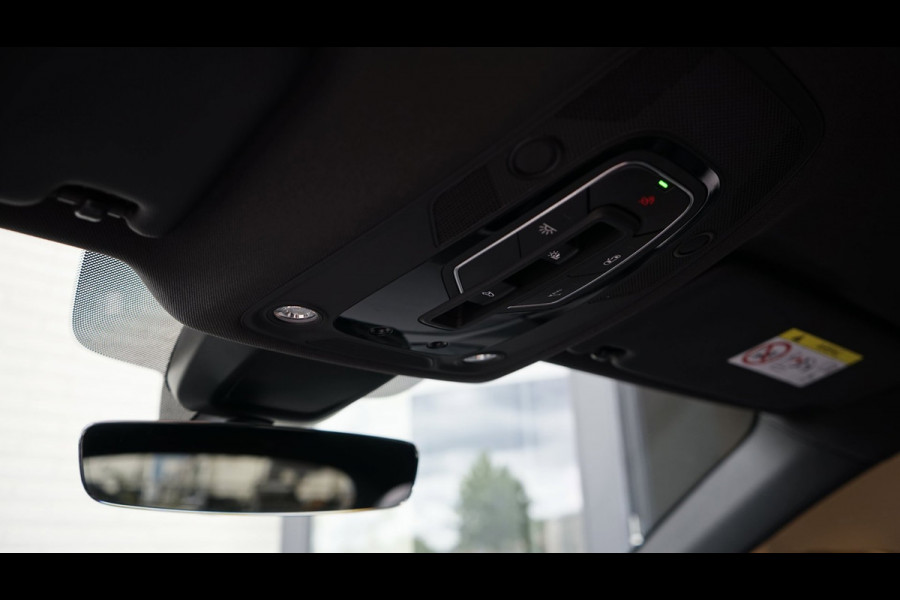 Audi Q5 Sportback 50 TFSIe 3x S-Line Black Optik AUTOMAAT|360 CAMERA|ACC|AMBIANCE|KEYLESS|MATRIX LED|PANORAMA|RS STOELEN|TREKHAAK