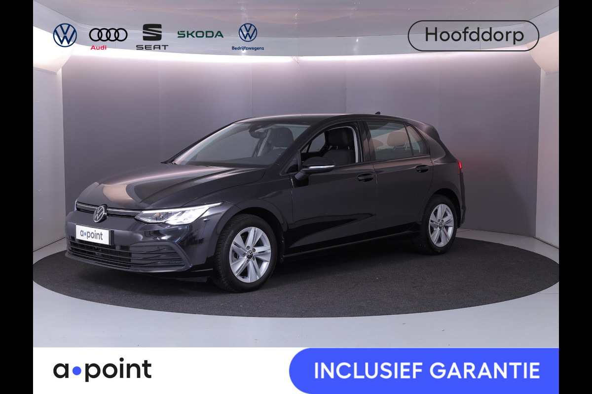 Volkswagen Golf 1.0 eTSI Life 110 pk Automaat (DSG) | Navigatie | Parkeersensoren | Achteruitrijcamera | Adaptieve cruise control | Autom. airco | Apple Carplay/Android Auto |
