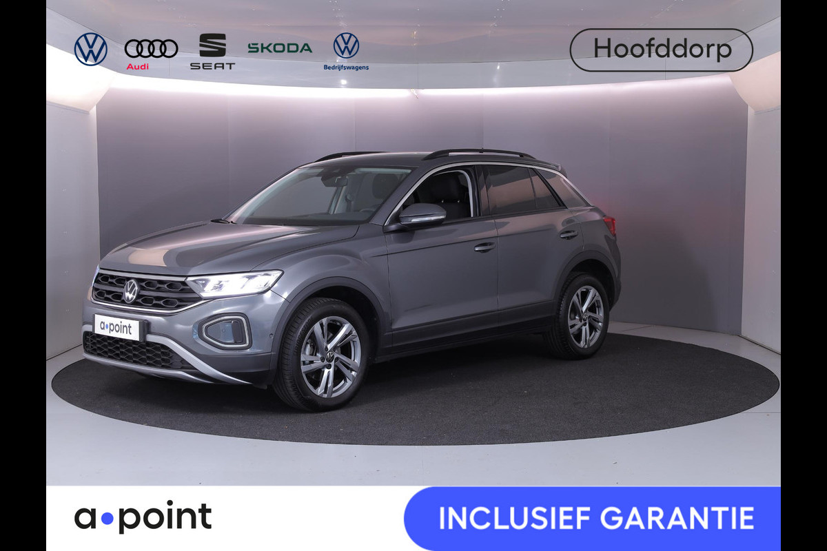 Volkswagen T-Roc 1.0 TSI Life 110 pk | Navigatie via App | Parkeersensoren (Park assist) | Achteruitrijcamera | Adaptieve cruise control | LED koplampen |