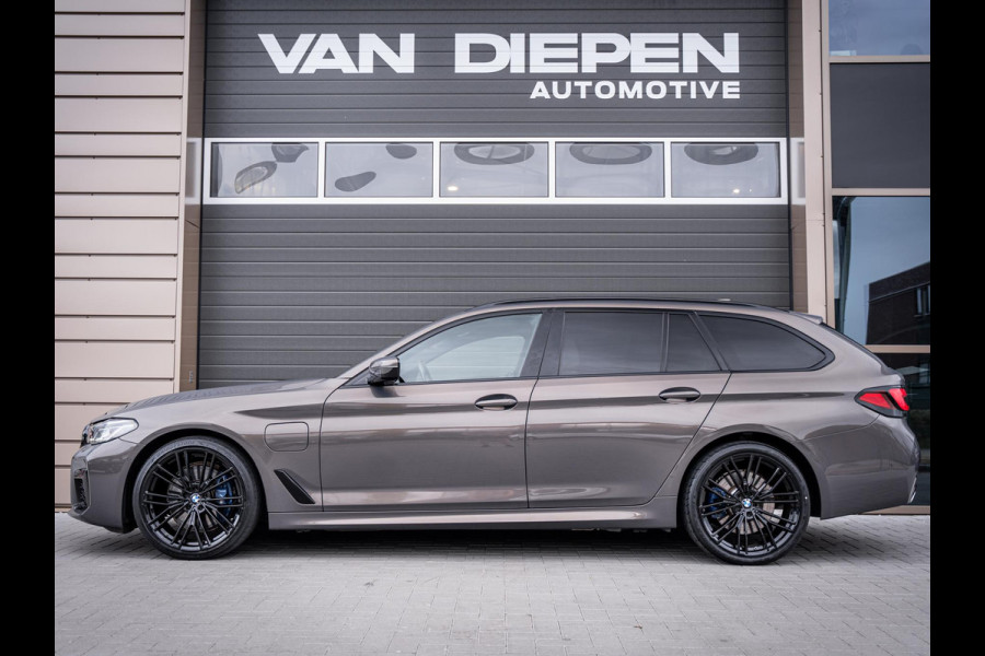 BMW 5 Serie Touring 530e High Executive M-Sport l Laser l Softclose l HUD l Memory