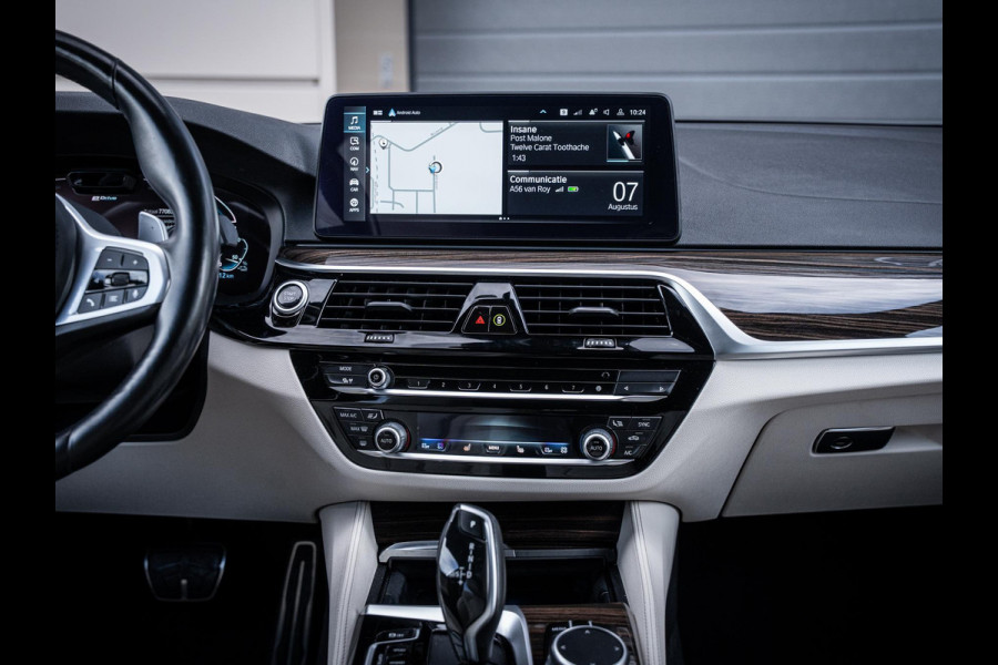 BMW 5 Serie Touring 530e High Executive M-Sport l Laser l Softclose l HUD l Memory