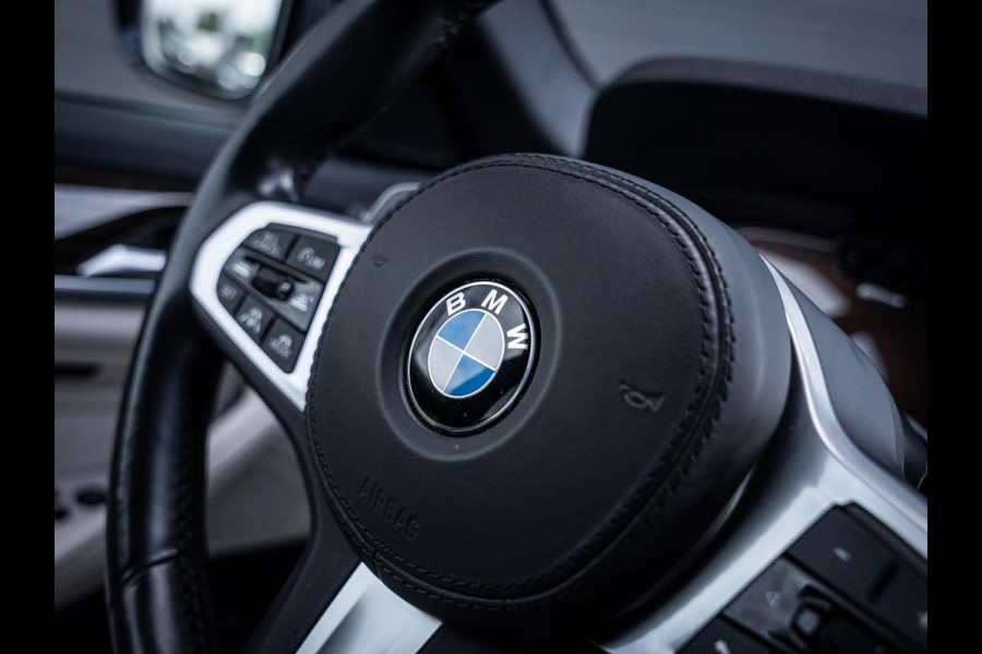 BMW 5 Serie Touring 530e High Executive M-Sport l Laser l Softclose l HUD l Memory