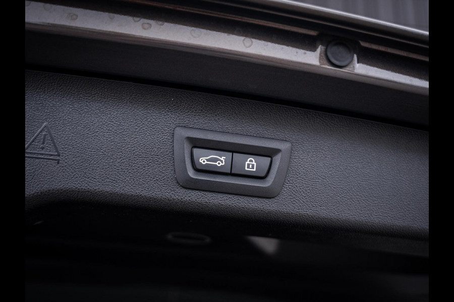 BMW 5 Serie Touring 530e High Executive M-Sport l Laser l Softclose l HUD l Memory