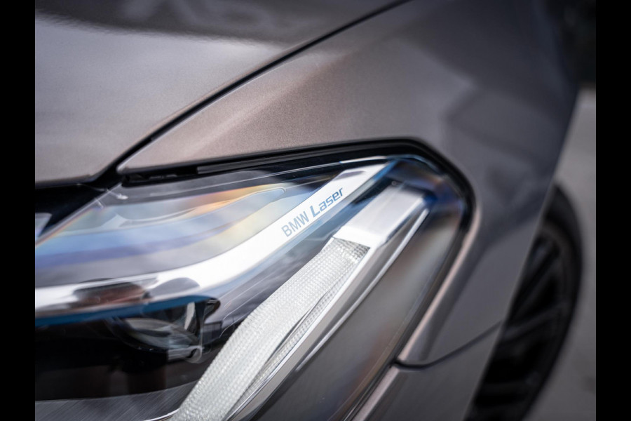 BMW 5 Serie Touring 530e High Executive M-Sport l Laser l Softclose l HUD l Memory