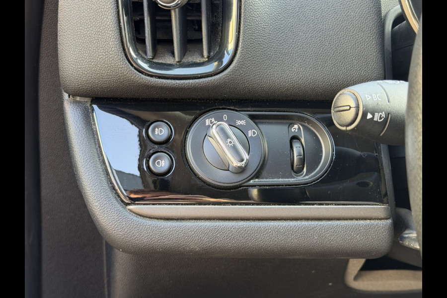 MINI Countryman 1.5 Cooper Full Led|Stoelverwarming|Keyless|Camera|Automaat