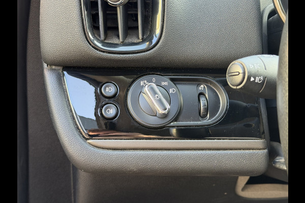 MINI Countryman 1.5 Cooper Full Led|Stoelverwarming|Keyless|Camera|Automaat