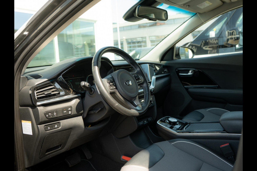 Kia e-Niro DynamicPlusLine 64 kWh | Stoel en stuurverwarming| Navigatie |