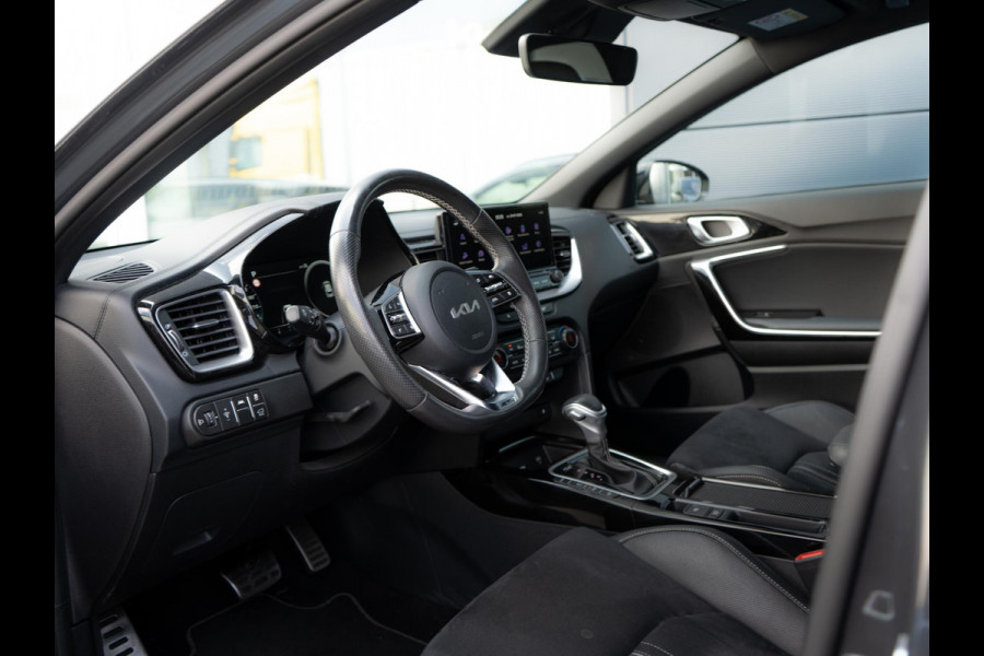 Kia Xceed 1.5 T-GDi GT-PlusLine | Schuifkantel dak | Stoel en stuurverwarming |