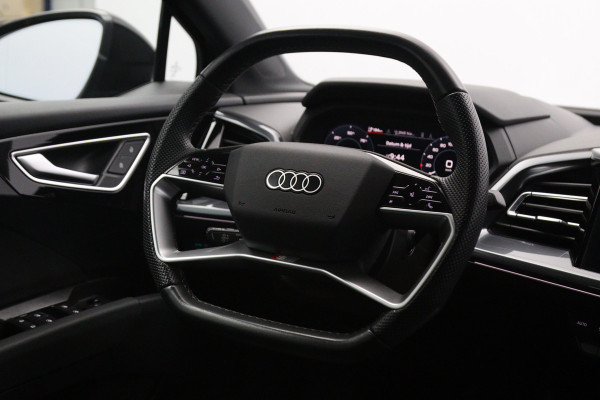 Audi Q4 e-tron 40 204 PK S-Line Edition 77 kWh, SOH 98%, Sportstoelen, Adap. Cruise Control, Climate Control, Camera