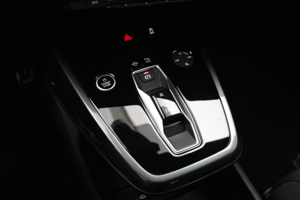 Audi Q4 e-tron 40 204 PK S-Line Edition 77 kWh, SOH 98%, Sportstoelen, Adap. Cruise Control, Climate Control, Camera
