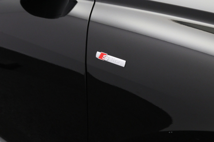 Audi Q4 e-tron 40 204 PK S-Line Edition 77 kWh, SOH 98%, Sportstoelen, Adap. Cruise Control, Climate Control, Camera