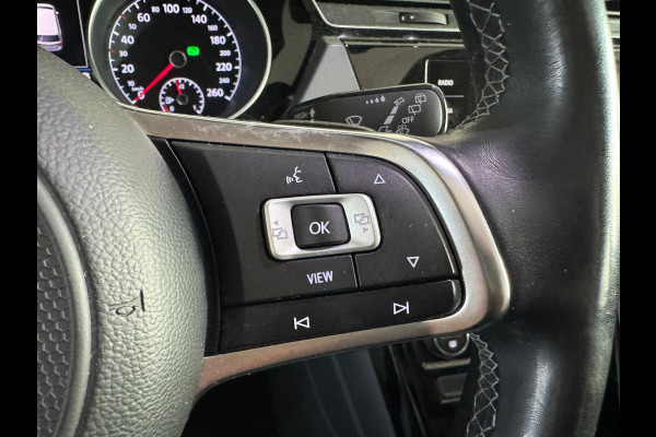Volkswagen Touran 1.5 TSI R-Line 7p Pano|ACC|Keyless|Stoelverwarming|Carplay