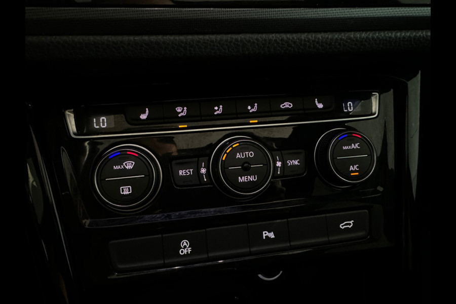 Volkswagen Touran 1.5 TSI R-Line 7p Pano|ACC|Keyless|Stoelverwarming|Carplay