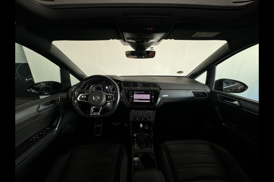 Volkswagen Touran 1.5 TSI R-Line 7p Pano|ACC|Keyless|Stoelverwarming|Carplay