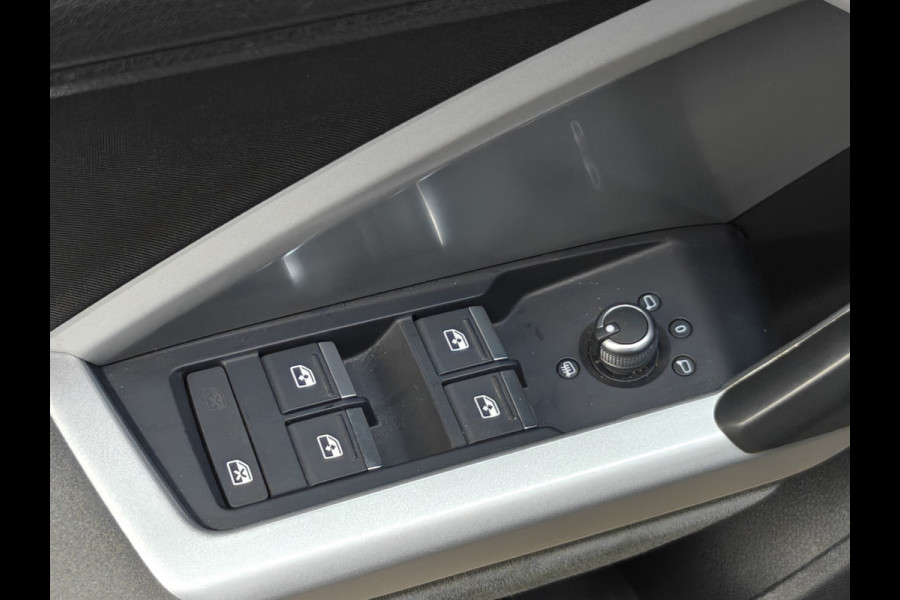 Audi Q3 35 TFSI|ACC|Keyless|20''|Stoelverwarm|Full Led|Automaat