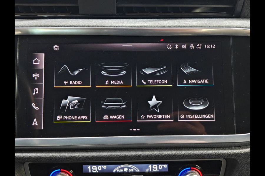 Audi Q3 35 TFSI|ACC|Keyless|20''|Stoelverwarm|Full Led|Automaat