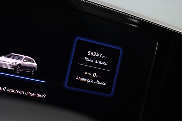 Volkswagen Passat Variant 1.5 eHybrid R-Line Edition | ACC | Panoramadak | Harman&Kardon | Massage | HUD | Trekhaak | iQ.Light | Stoelverwarming V+A | Zonnerollo's |