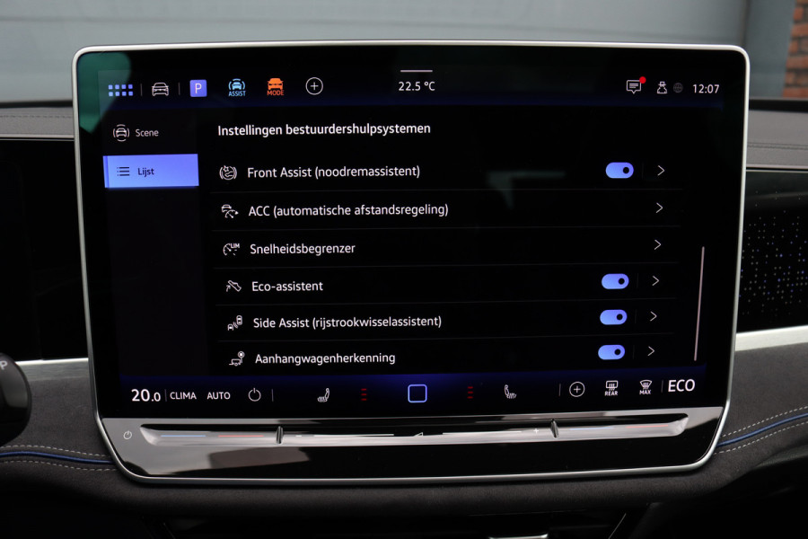 Volkswagen Passat Variant 1.5 eHybrid R-Line Edition | ACC | Panoramadak | Harman&Kardon | Massage | HUD | Trekhaak | iQ.Light | Stoelverwarming V+A | Zonnerollo's |