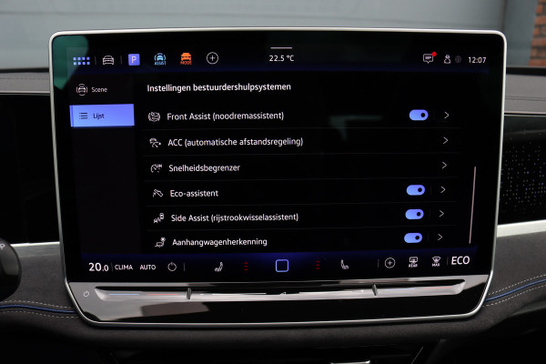 Volkswagen Passat Variant 1.5 eHybrid R-Line Edition | ACC | Panoramadak | Harman&Kardon | Massage | HUD | Trekhaak | iQ.Light | Stoelverwarming V+A | Zonnerollo's |