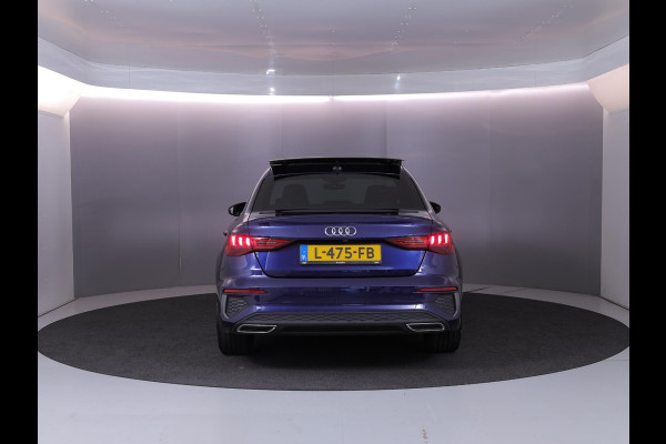 Audi A3 Limousine 35 TFSI S edition 150 pk S-tronic | Navigatie | Panoramadak | Parkeersensoren (Park assist) | Achteruitrijcamera | Matrix LED koplampen | B&O Soundsystem |
