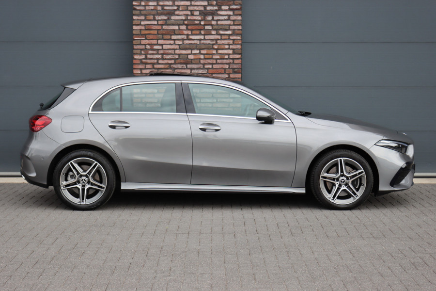 Mercedes-Benz A-Klasse 250 e AMG Line | Facelift | Panoramadak | Sfeerverlichting | Camera | Zitcomfortpakket | Keyless Go | Stoelverwarming | Widescreen |