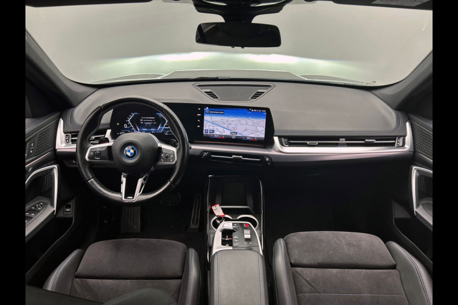 BMW X1 XDrive25e M Sport I Dealer Onderhouden | Wide Screen | Camera | Cruise/Control | Climate/Control | Stoelverwarming