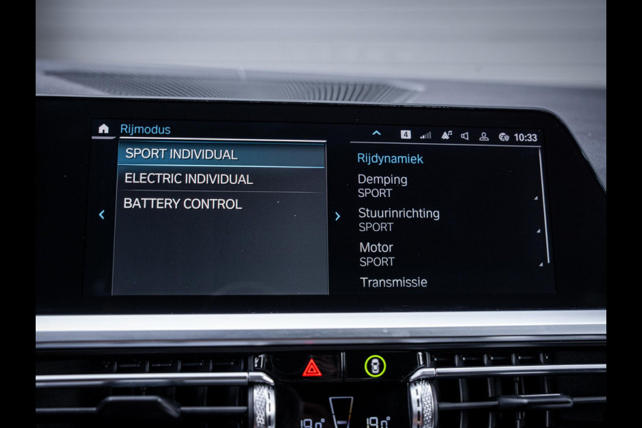 BMW 3 Serie Touring 330e xDrive High Executive M-Sport l DravitGrau l Laser l Pano l HUD l Memory