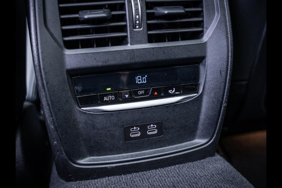 BMW 3 Serie Touring 330e xDrive High Executive M-Sport l DravitGrau l Laser l Pano l HUD l Memory
