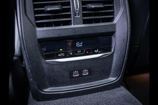 BMW 3 Serie Touring 330e xDrive High Executive M-Sport l DravitGrau l Laser l Pano l HUD l Memory