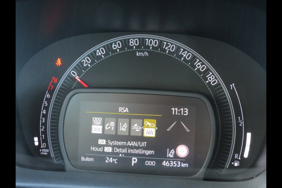 Toyota Aygo X 1.0 VVT-i First AUTOMAAT | CAMERA | STOELVERWARMING | APPLE CARPLAY | KEYLESS ENTRY | CLIMA | DEALER ONDERHOUDEN |