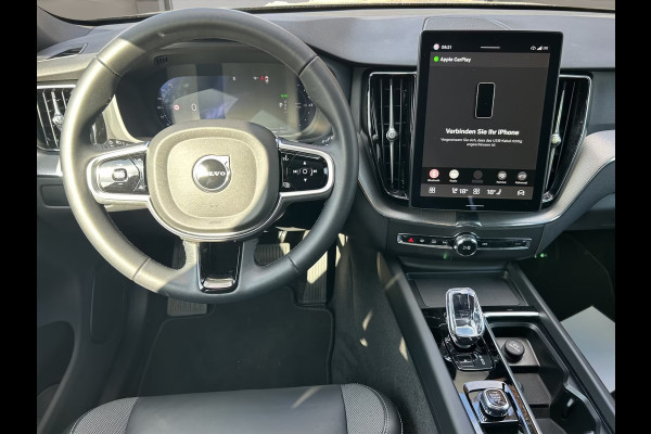 Volvo XC60 2.0 T8 Plug-in hybrid AWD BLACK EDITION (335kW/455PK) ** PANO, TREKH, ACC, HuD, 21-inch LMV ** 1e EIG - UNFALLFREI ** ** INFORMEER OOK NAAR ONZE AANTREKKELIJKE FINANCIAL-LEASE TARIEVEN **